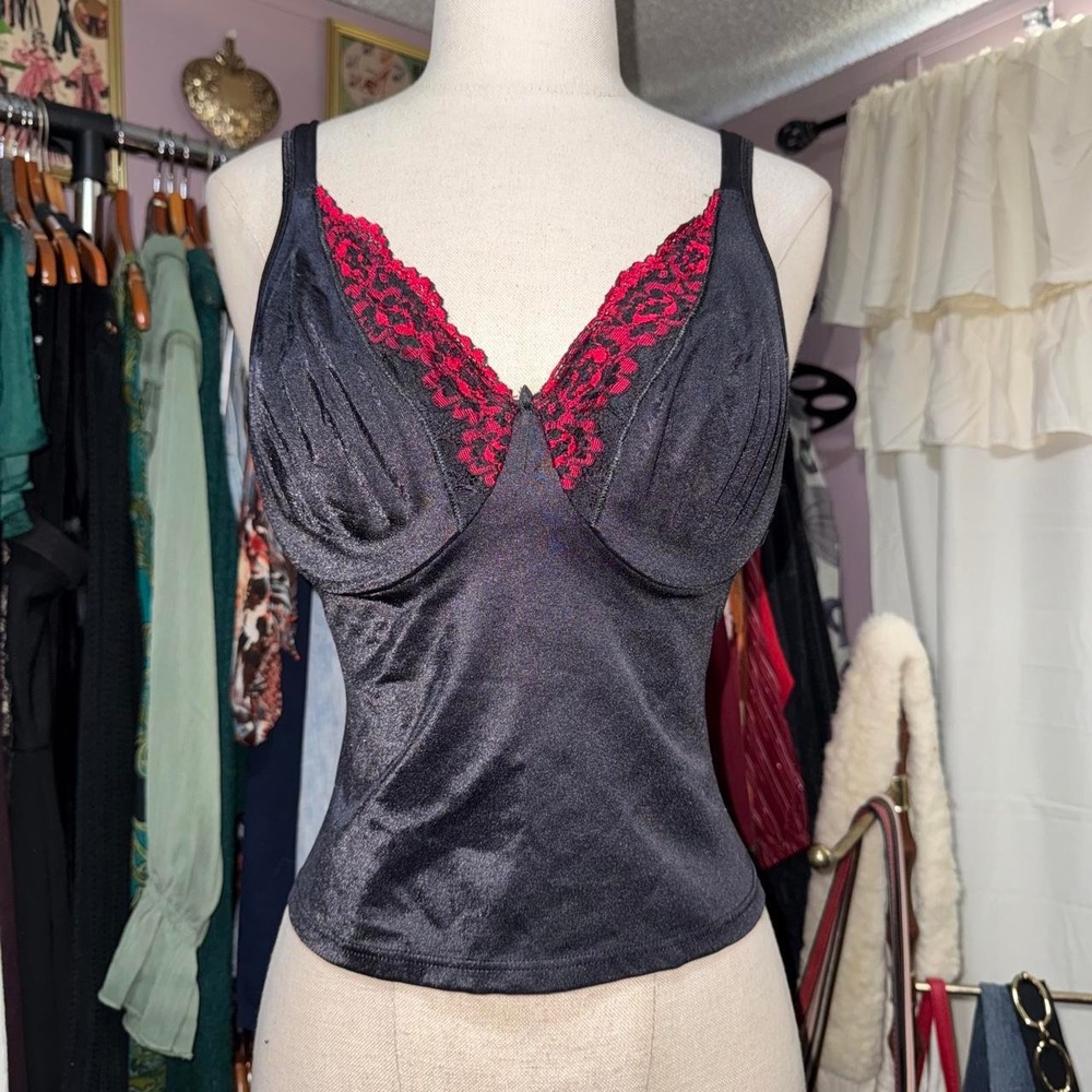 Vintage Y2K Black & Red Lace Cami
